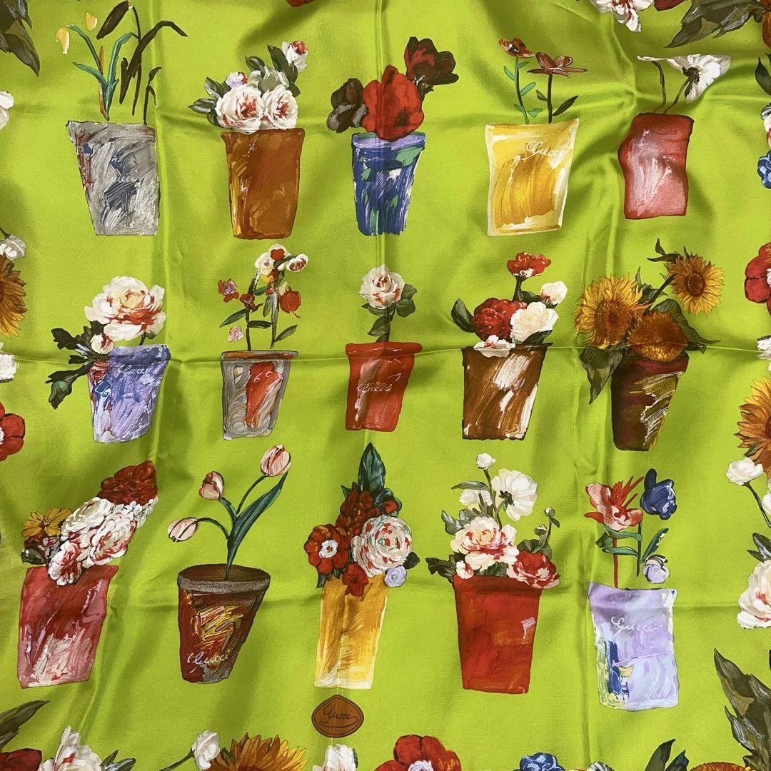 Foulard Gucci vert à fleurs 90 cm accessoire vintage femme