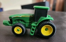 Etrl JohnDeere Green Black Mini Tractor Toy 3"