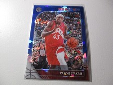 2019-20 NBA Hoops Premium Stock Pascal Siakam #182 Blue Cracked Ice PRIZM