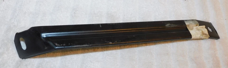 Ford Pinto 1974 camioneta hatchback nuevo guardabarros delantero a delantal soporte radiador Foto 3 de 3