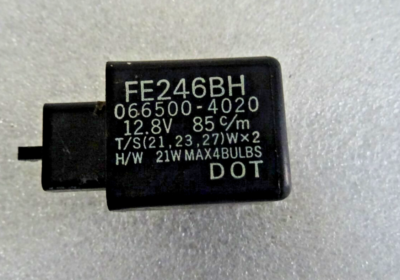 V E. Kawasaki Z 1000 ZRT00A Turn Signal Relay Relay Turn Signal