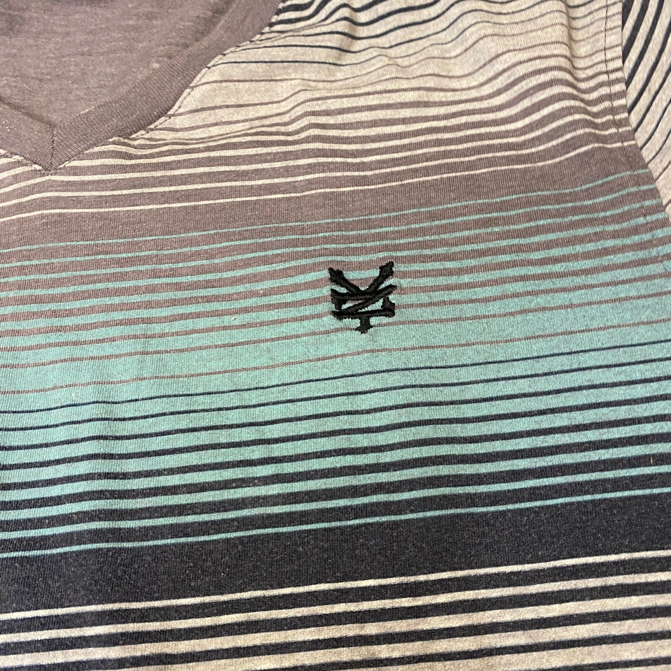 Camisa Zoo York Para Hombre Mediana M Blanca Azul Rayas Negra Logo Cuello en V Cómoda Y2K Foto 2 de 4