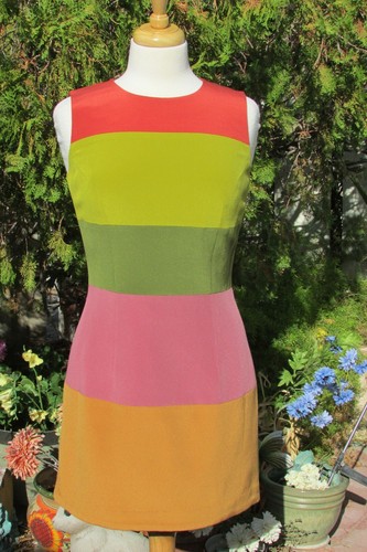 MAGGY LONDON RETRO-STYLE SILK DRESS 