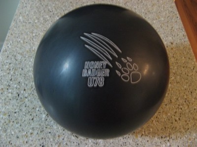 ULTRA RARE 900 Global Honey Badger u78 urethane bowling ball 15 lb