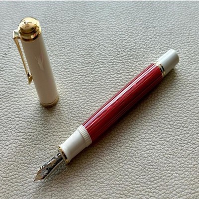 2023 Special Edition Pelikan Souveran M600 Red White Fountain pen 14K  !