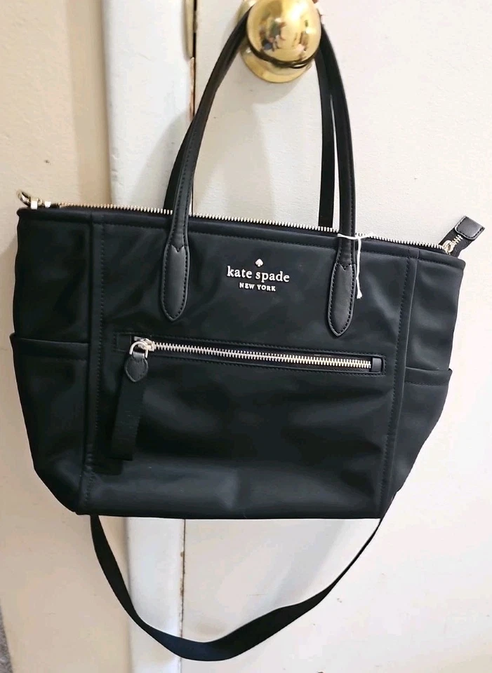 KATE SPADE CHELSEA BOLSA SATCHEL DE NÁILON PRETA MÉDIA COM ZÍPER PARA TRANSPORTAR TODOS OS OMBROS - Imagem 2 de 4