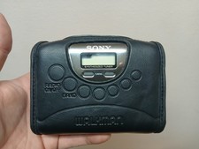 Sony WM-FX251 FM/AM Cassette Walkman W/ Leather Case - Radio Works - Parts Only