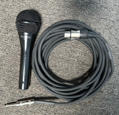 Audix OM2 Handheld Hypercardioid Dynamic Microphone