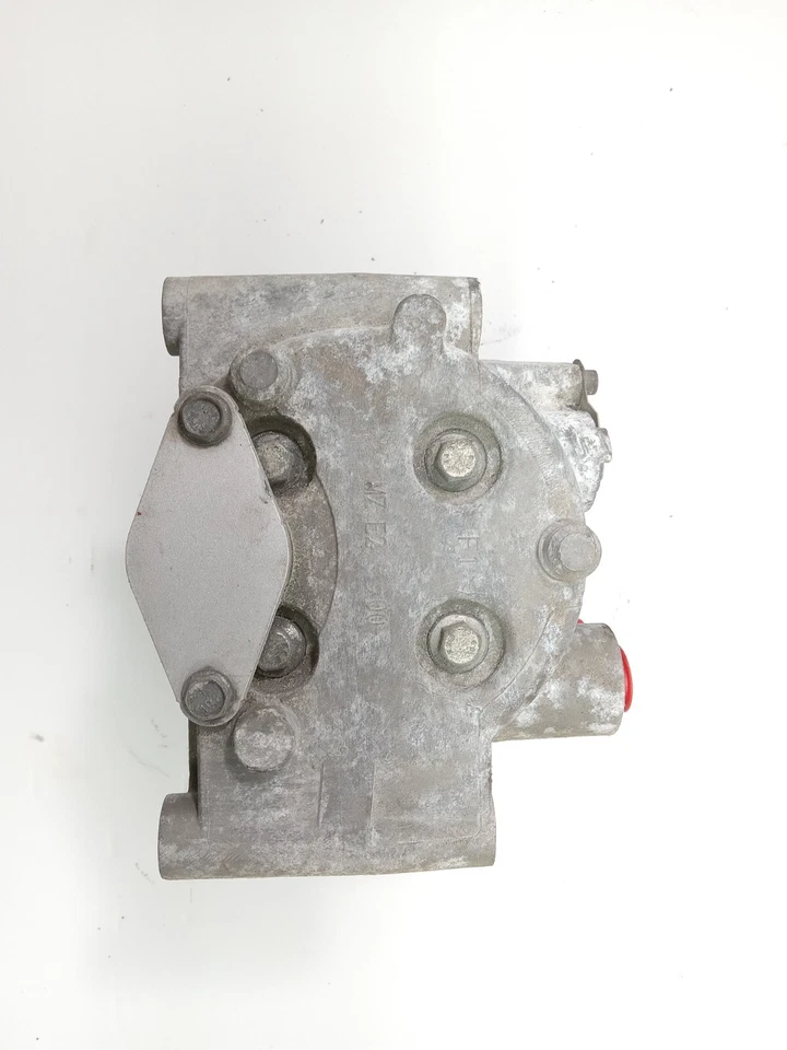 2006-2007 MERCURY MARINER A/C COMPRESSOR OEM, 682-00671 - Image 2 of 4