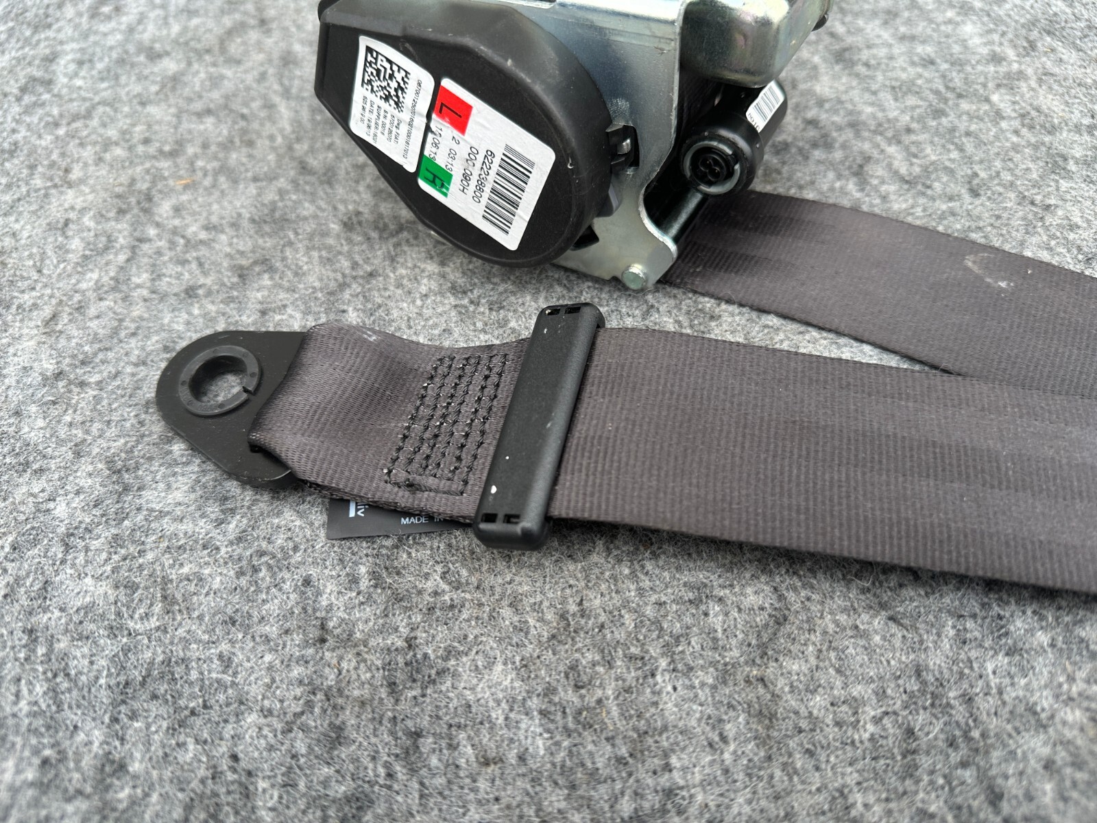 Maserati Quattroporte 2013-2020 REAR+RIGHT Seat belt