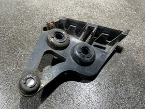 BMW 3er E91 Kombi LCi Halter Führung Heckleuchte links 7127717