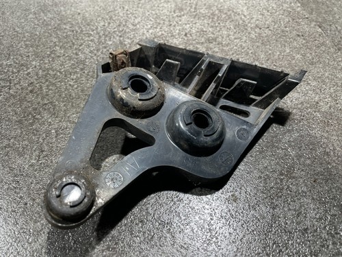 BMW 3er E91 Kombi LCi Halter Führung Heckleuchte links 7127717