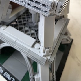 LEGO ARCHITECTURE: The Eiffel Tower (21019)