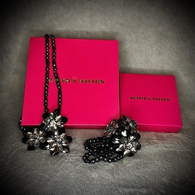 Butler & Wilson Halskette & Armband Set - schwarze Perlen & florale Edelsteine