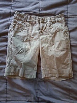 DKNY Jeans Petite Women s Size 2P Green Cargo Shorts Hook Close  Z1