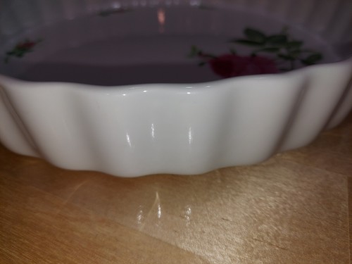 Christineholm 9,5" geriffelte Porzellan Tarte Gebäck Kuchen Quiche Schale weiß/rosa Rosen - Bild 4 von 8