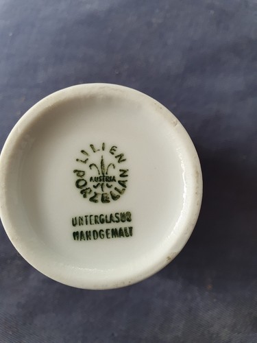 4 Becher / Milchbecher LILIEN PORZELLAN AUSTRIA ALPENFLORA Handgemalt - Bild 2 von 3
