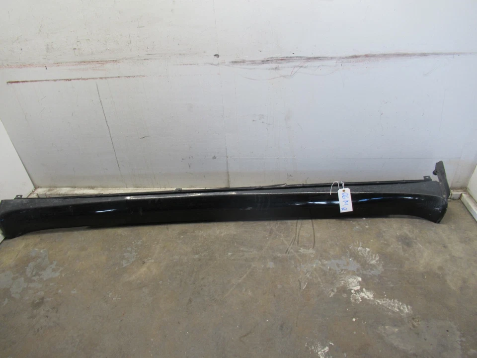 04-08 MASERATI QUATTROPORTE LADO PASAJERO DERECHO FALDA PANEL BASCULANTE NEGRO OEM Foto 2 de 4