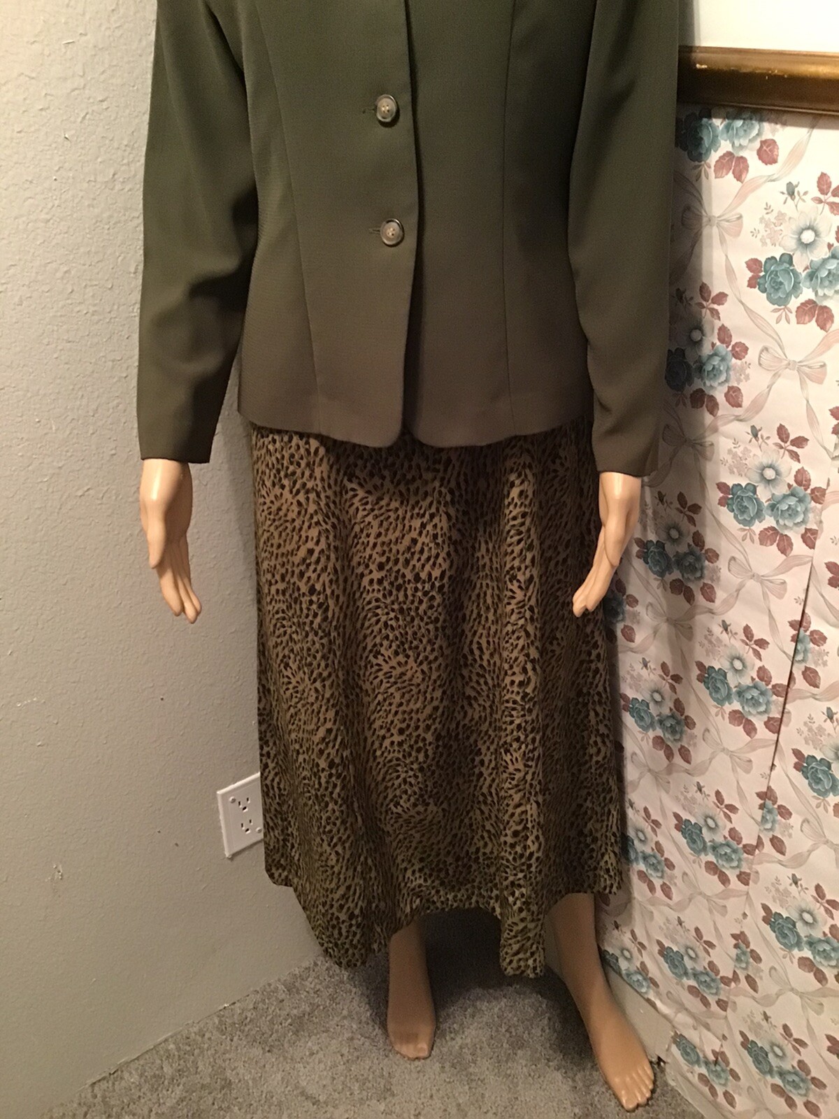 Picture 3 of 8
