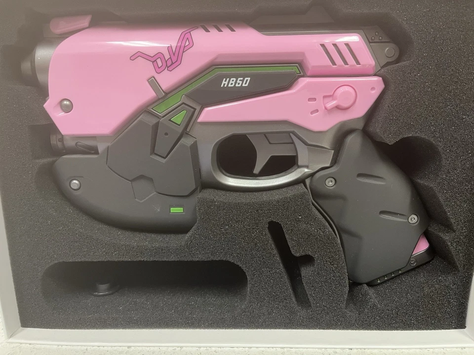 J4 Rare D.va DVA HB50 Overwatch Cosplay Blaster Pink Gun Untested Please Read - Image 2 of 4