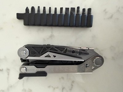 Gerber Center-Drive Multitool with Sheath and Bit Set - 31-003074 - Never Used