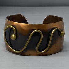 Vintage Modernist Copper Cuff Bracelet Dark Patina Brass Wire Swirl Wide 6.75"
