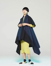 USED 1325. ISSEY MIYAKE LONG CARDIGAN GOOD