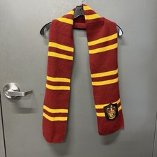 Wizarding World Of Harry Potter Gryffindor House Red Gold Crest Scarf 60  