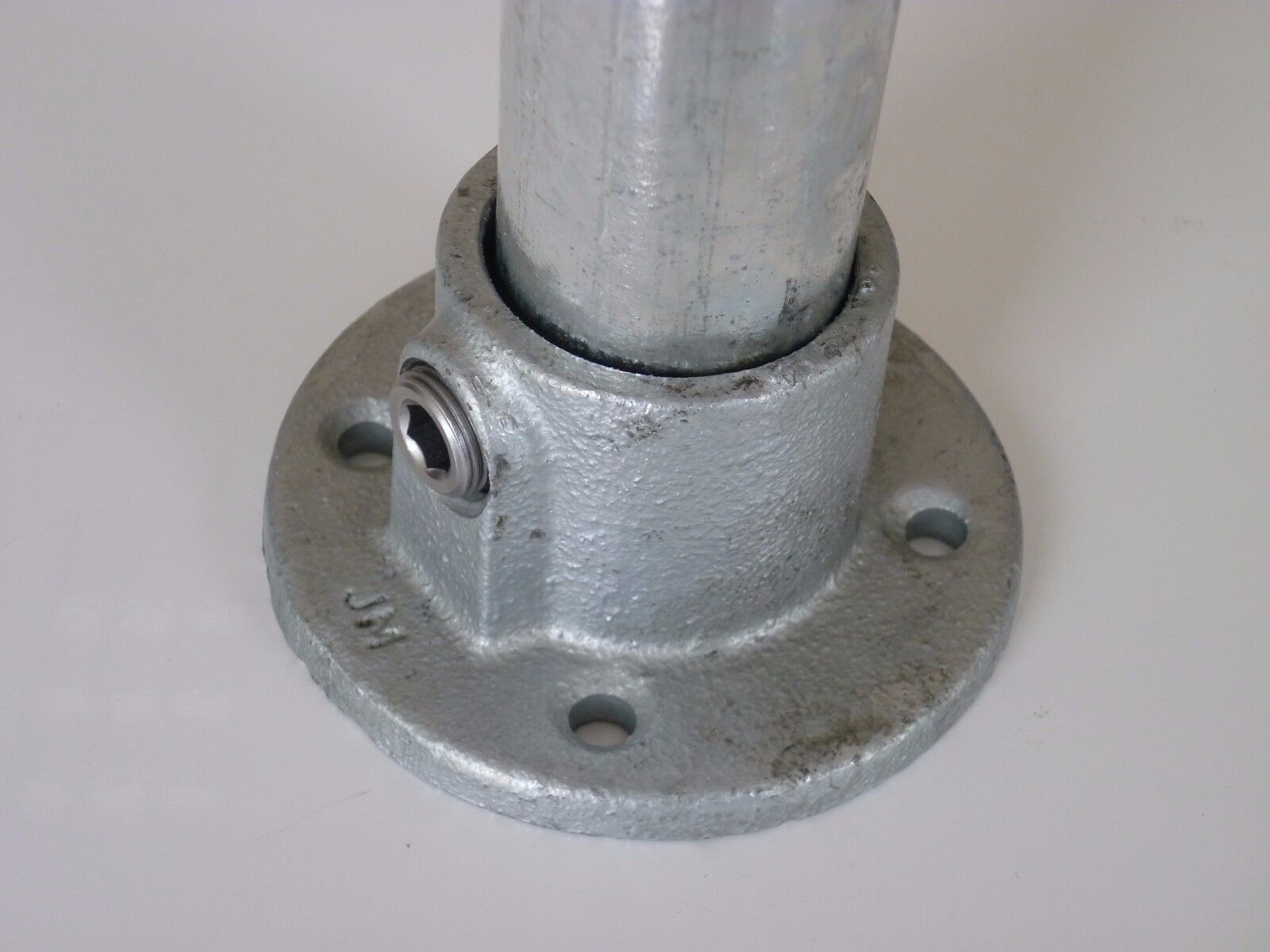Stahl Rohrverbinder VERZINKT ab 21,3 mm ( Bogen Eckstücke Fußplatte T Stück )