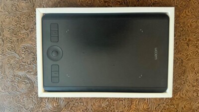Wacom PTH660 Intuos Pro Graphic Tablet