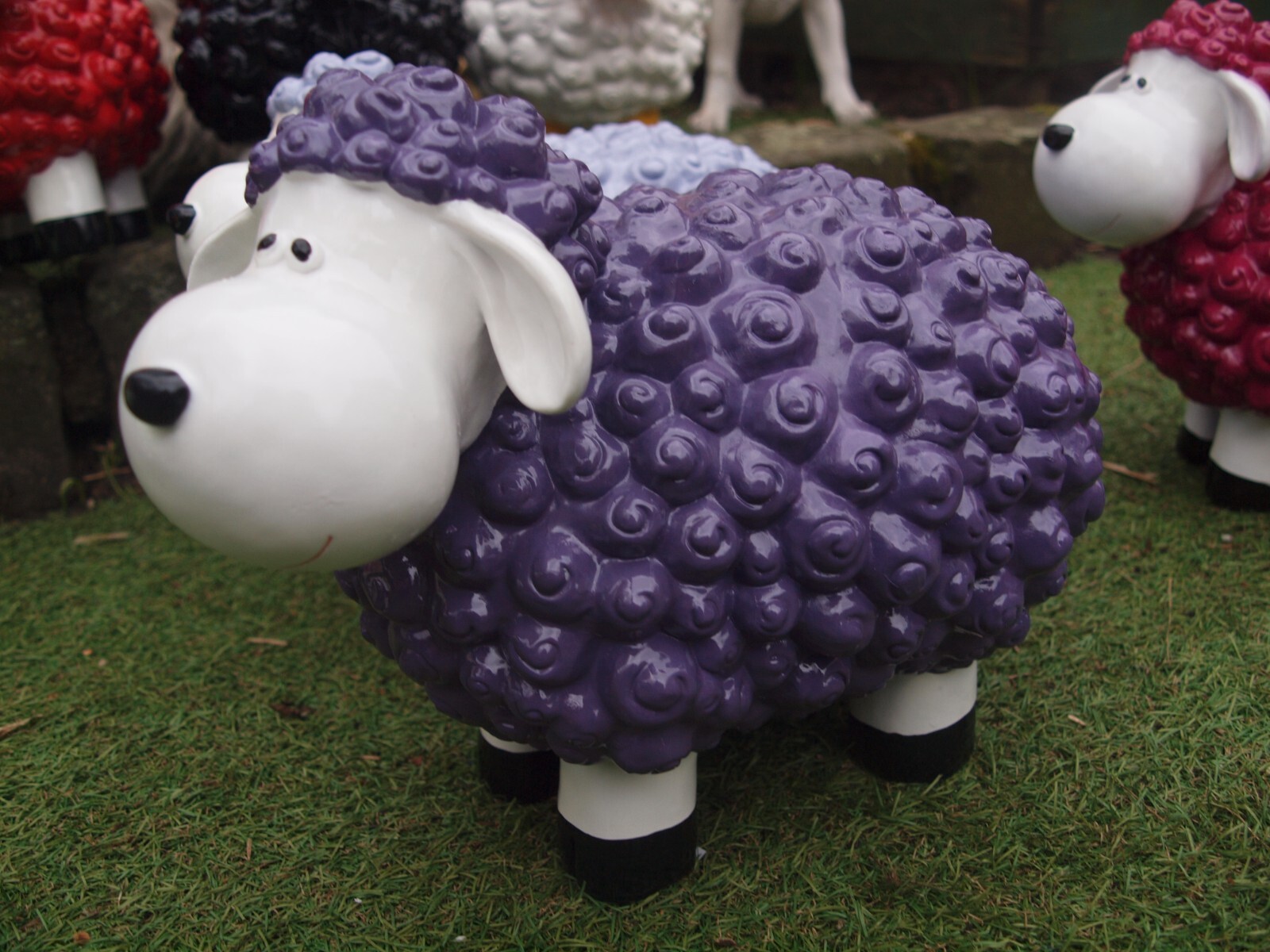 Schaf bunt Deko Figur wetterfest 31cm witzig lustige Gartendeko Schafe