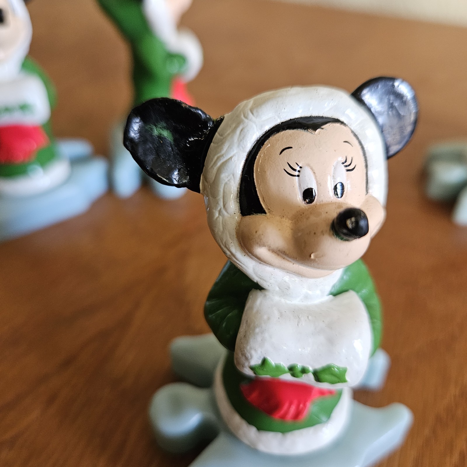 6pc Minnie Mouse McDonald's Toys Vintage Once Upon A Christmas Collectible 