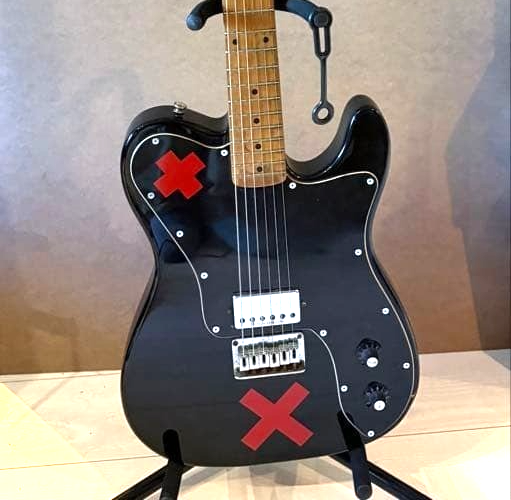 Squier by Fender Deryck Whibley Signature Guitar Black Telecaster
