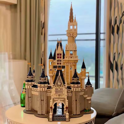NEW Disney Princess Castle 71040 4080PC Building Block Set With Lights