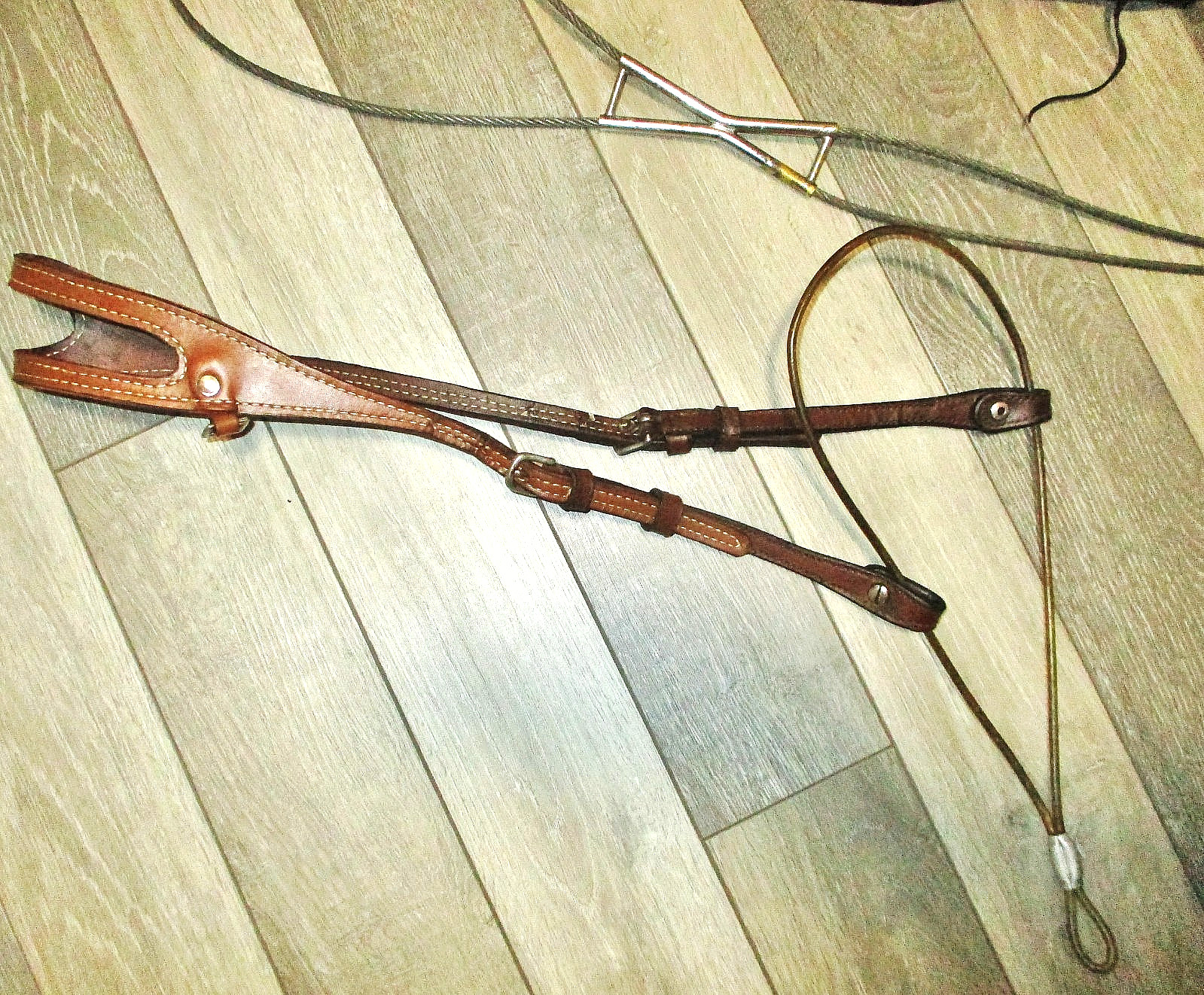 Western Cowboy TACK LOT -2 Shaped Ear bridles -PLUS Steel Cable noseband tiedown