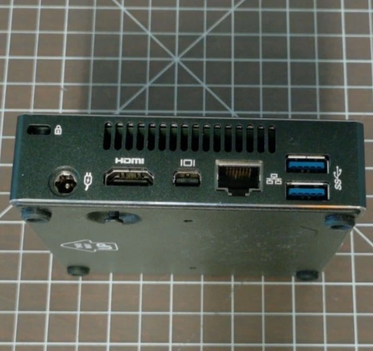 Gigabyte GB-BXI3-4010 BRIX Mini PC i3-4010u 64GB SSD 8GB RAM Win 10 Pro *NO AC* - Image 3 of 4