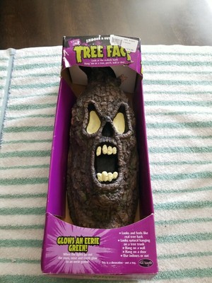Vintage Tree Face Glows in the Dark Eerie Green Fun World