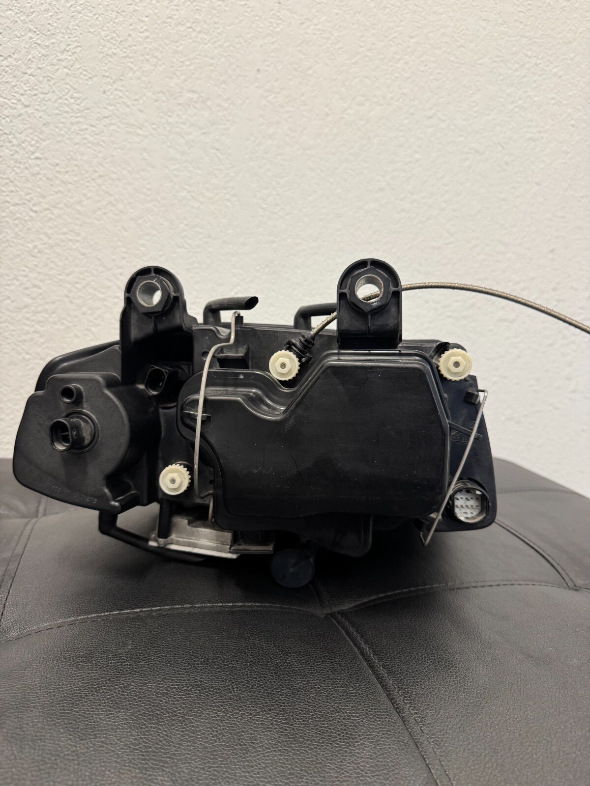 2005,-2008 Maserati Quattroporte Left Side Headlight (Driver Side)