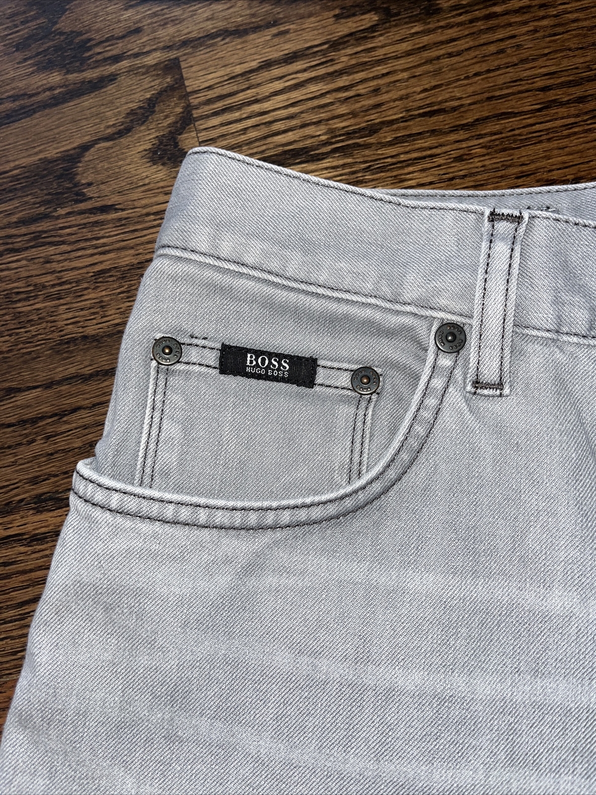 hugo boss jeans 33 32