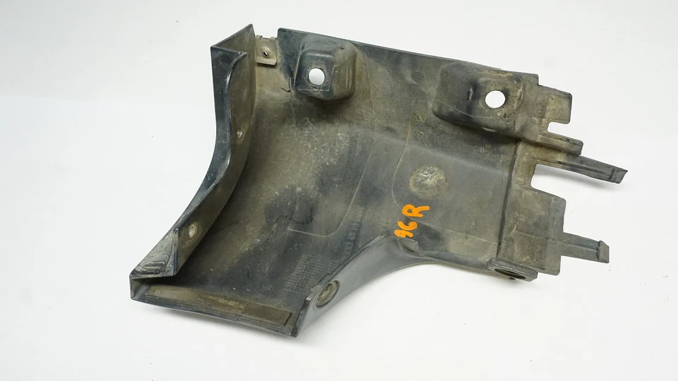 Молдинг для правой юбки 2006 2007 2008 Audi S4 - Изображение 4 из 4