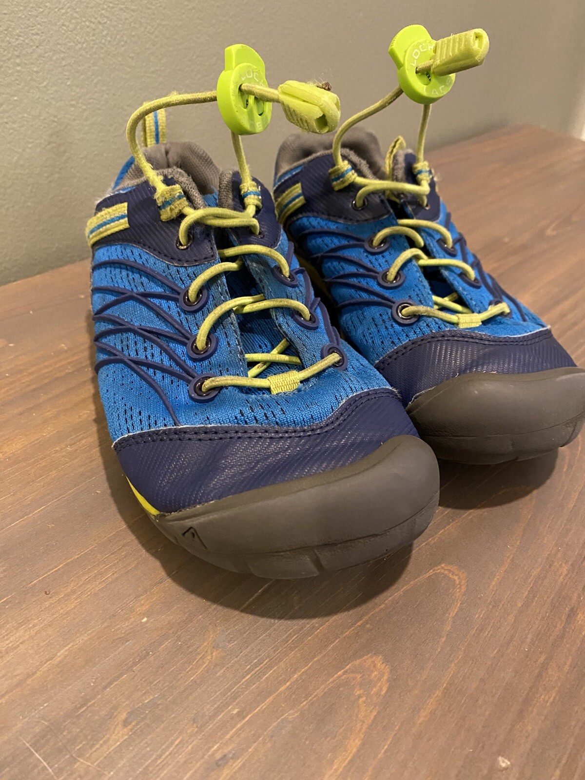 Scarpe da ginnastica ragazzo taglia 4 KEEN