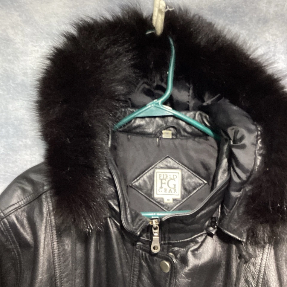 Capuz Marshall Field Gear couro genuíno isolado Parka acabamento de pele de raposa com zíper em excelente estado usado M - Imagem 3 de 4