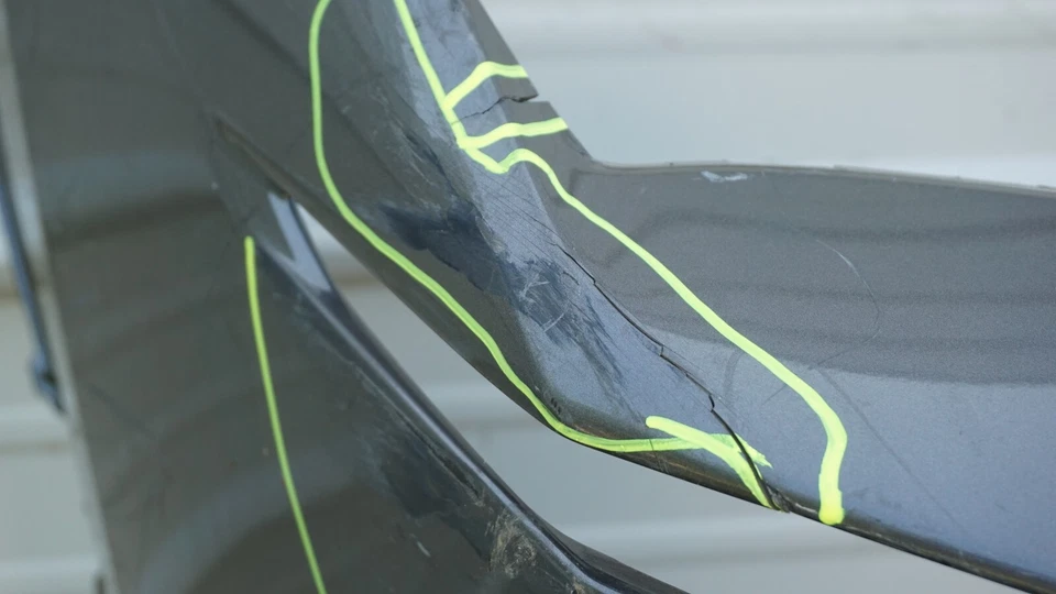 2015-2017 LEXUS NX200T NX300H FRONT BUMPER PLASTIC COVER 52119-78050 OEM - Image 4 of 4