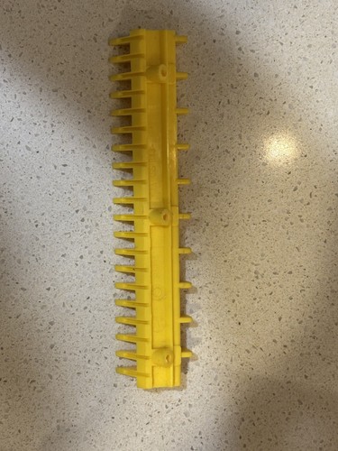 Yellow Plastic Step Demarcation Strip Escalator GAA 455 BX3 Otis - Foto 2 di 3