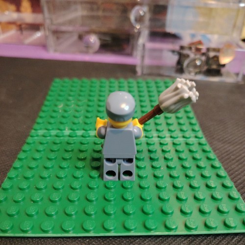 LEGO Janitor Minifigure, Series 15 ,Retired - Picture 2 of 2