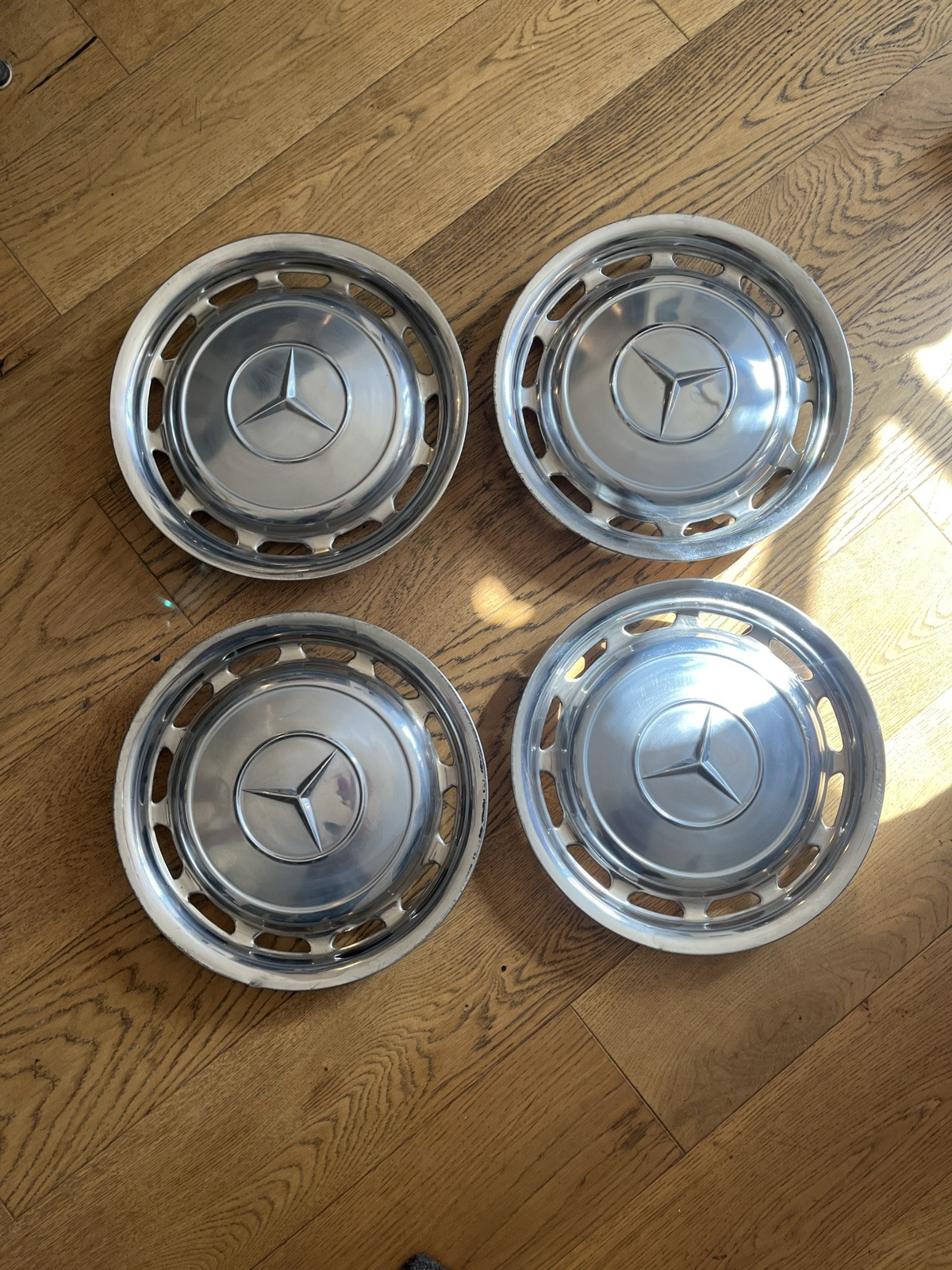 Vintage 1965-1985 Mercedes Benz 14