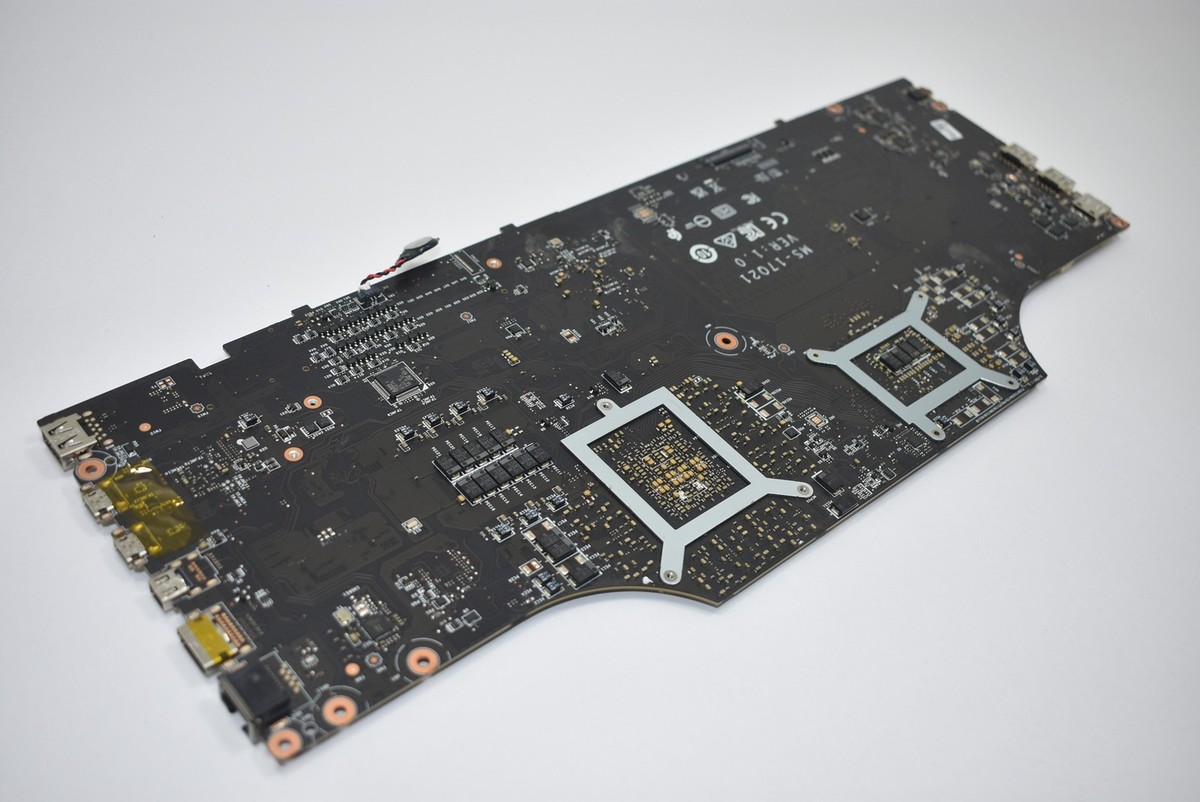 607-17Q21-18S MSI Intel i9-13980HX RTX 4090 8GB Motherboard Raider