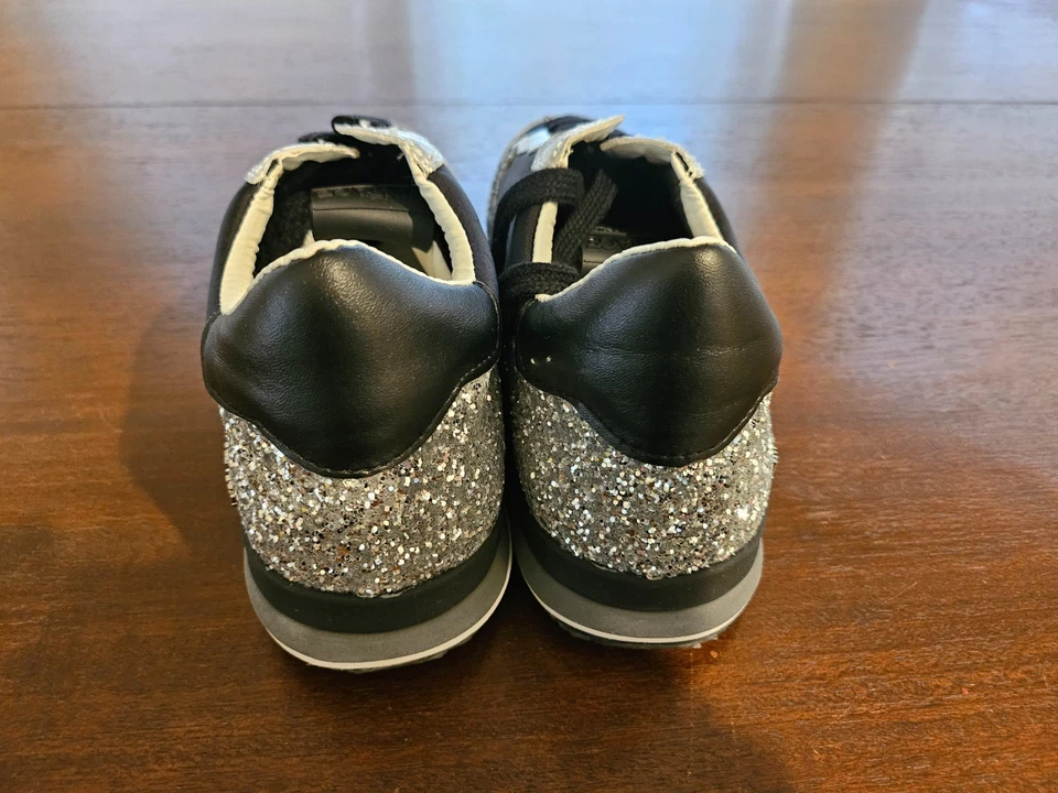 VINTAGE HAVANA Silver Glitter Star & Black Women's Sneaker Run Sz 9 - Image 2 of 4