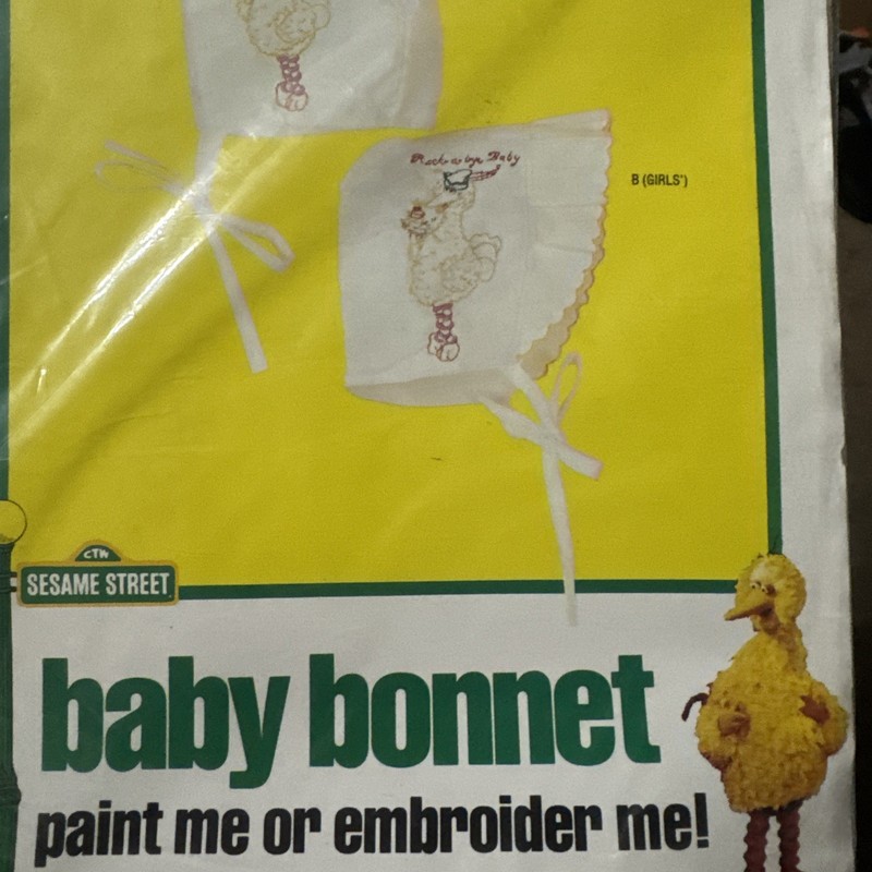 New Vintage Vogart Craft Big Bird Bonnet To Embroider or Paint
