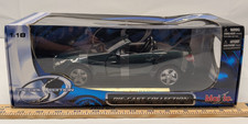 Maisto Mercedes-Benz SLK-Class 1:18 Diecast Special Edition Green Convertible R1